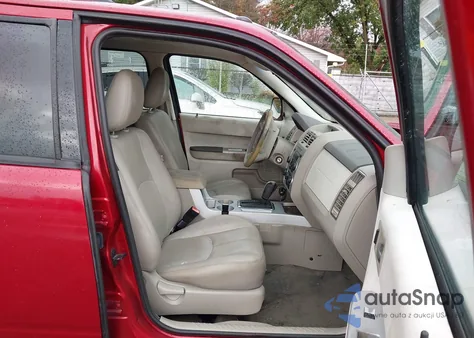 2008 Mercury Mariner z USA, uszkodzony, nr VIN 4M2EU87168KJ34481